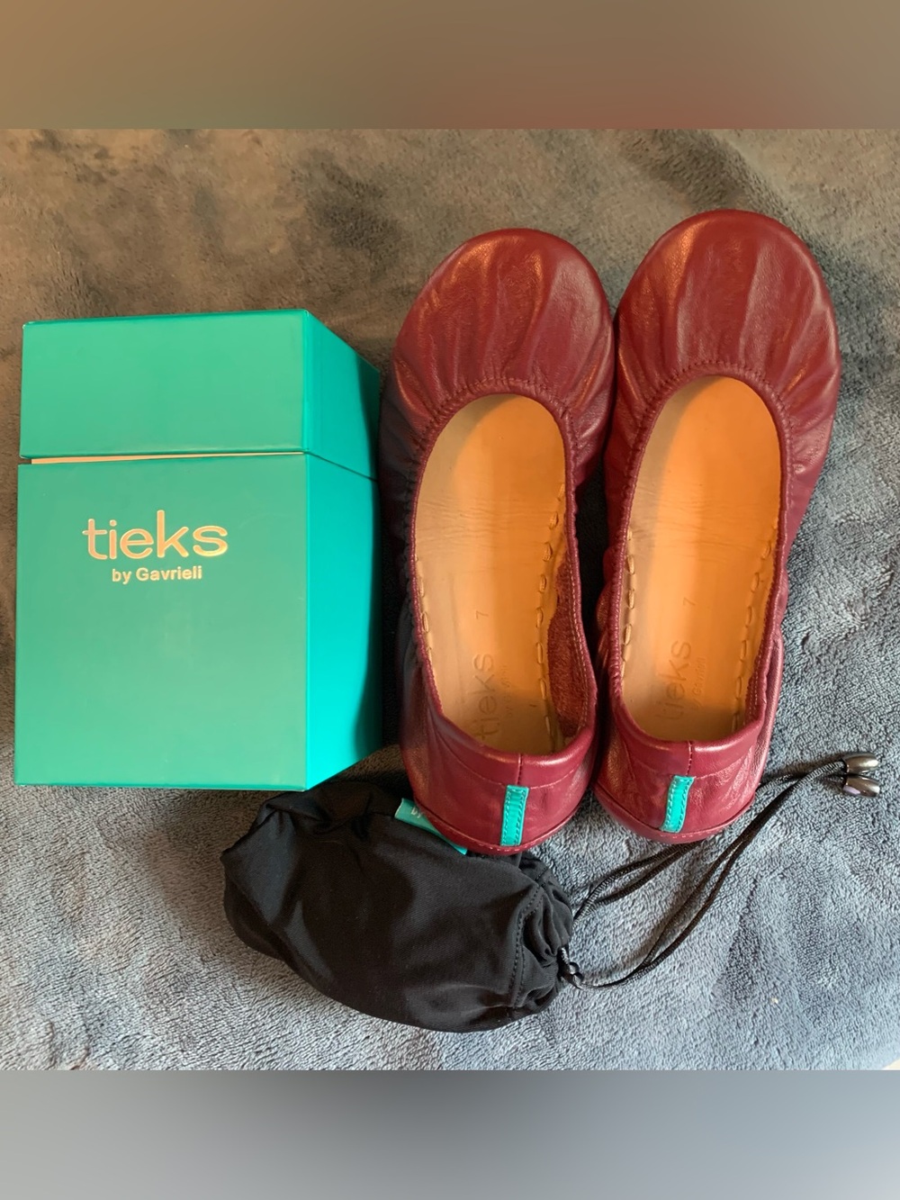 Tieks Women's Burgundy Leather Ballet Flats size 7